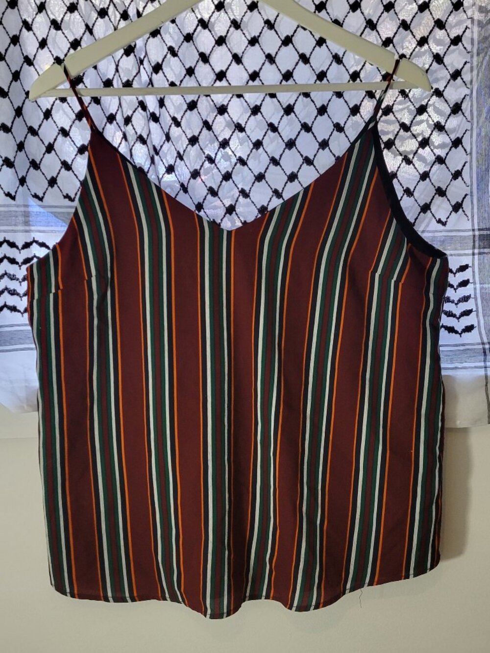 V-neck spaghetti-strap striped top with lining - size LRG Colori made in Canada